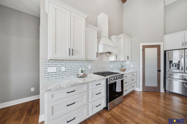 6326 Carveth Court, Lincoln, NE 68516