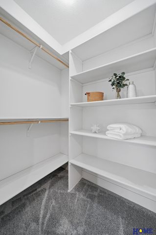 6326 Carveth Court, Lincoln, NE 68516