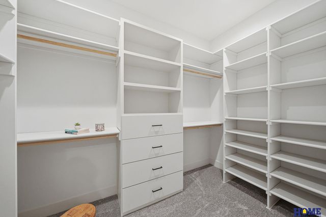 6326 Carveth Court, Lincoln, NE 68516