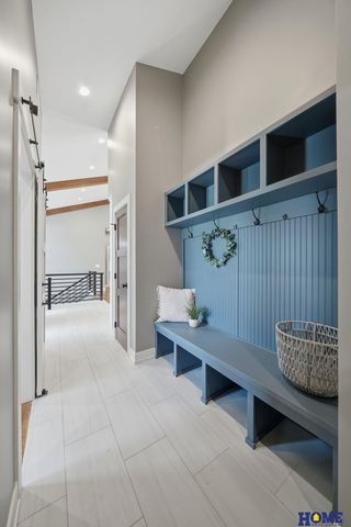 6326 Carveth Court, Lincoln, NE 68516