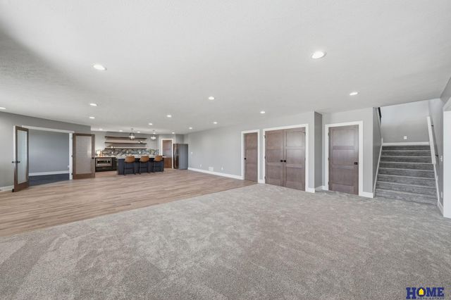 6326 Carveth Court, Lincoln, NE 68516