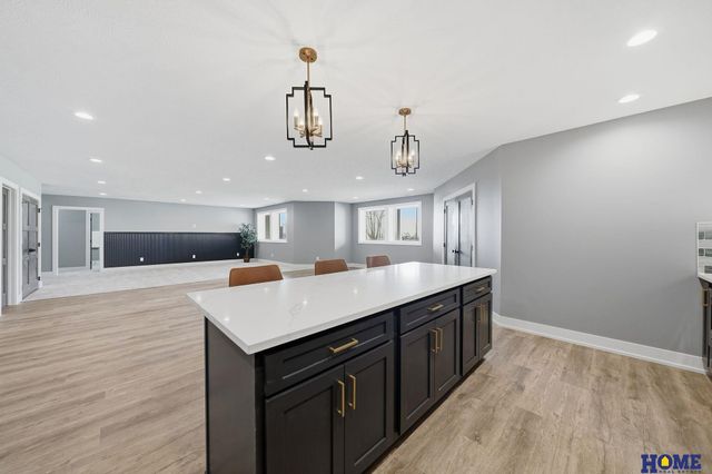 6326 Carveth Court, Lincoln, NE 68516