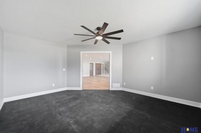 6326 Carveth Court, Lincoln, NE 68516