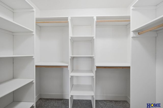 6326 Carveth Court, Lincoln, NE 68516