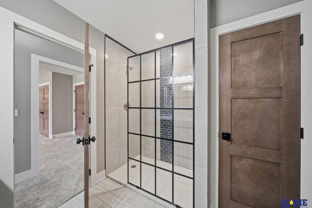 6326 Carveth Court, Lincoln, NE 68516