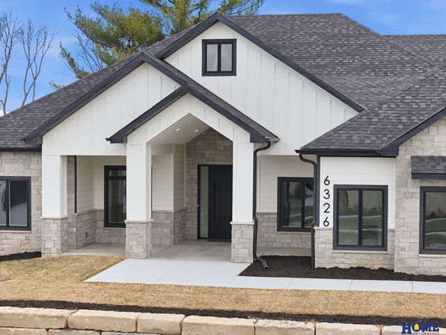6326 Carveth Court, Lincoln, NE 68516