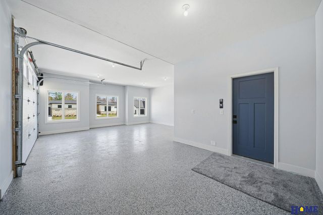 6326 Carveth Court, Lincoln, NE 68516