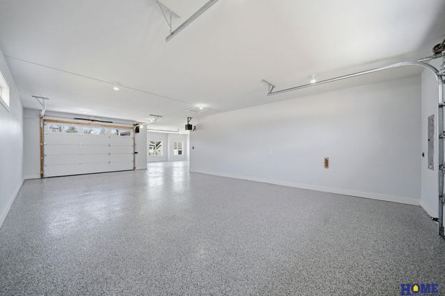 6326 Carveth Court, Lincoln, NE 68516