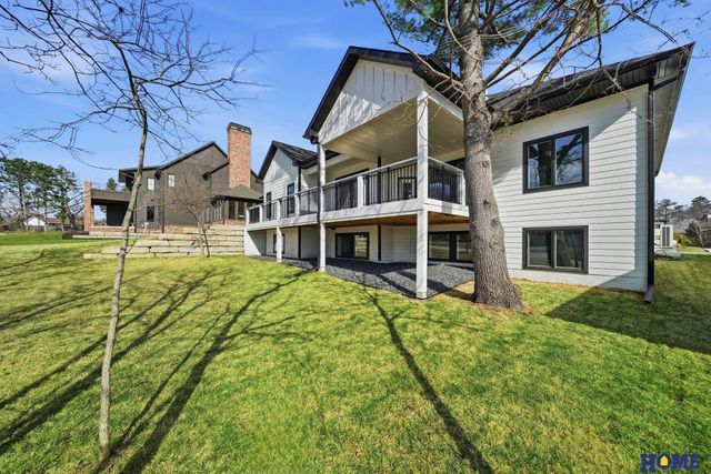 6326 Carveth Court, Lincoln, NE 68516