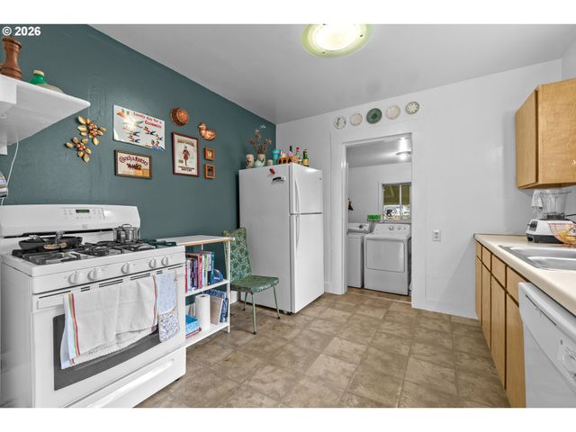 6557 Se 67TH Ave, Portland, OR 97206
