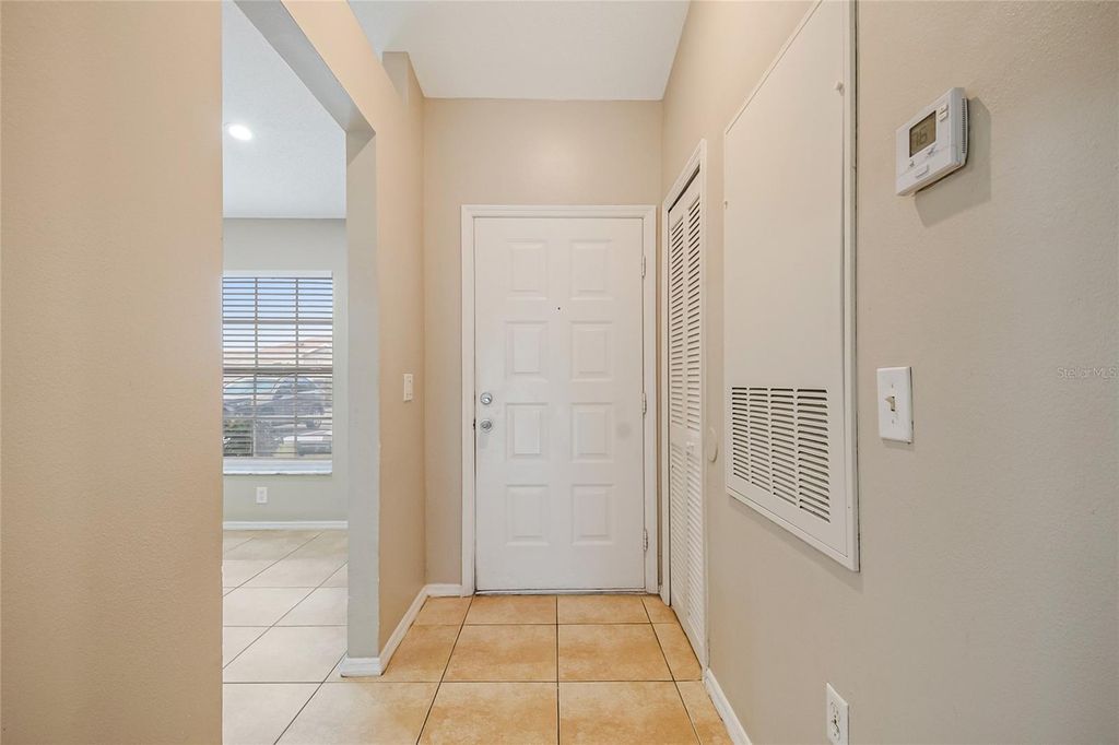 Image 17 of property listing at 14557 LAGUNA BEACH CIRCLE, Orlando, FL 32824