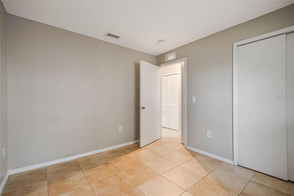 Image 23 of property listing at 14557 LAGUNA BEACH CIRCLE, Orlando, FL 32824