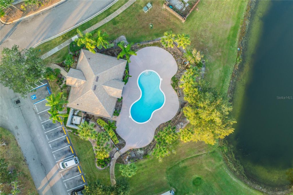 Image 29 of property listing at 14557 LAGUNA BEACH CIRCLE, Orlando, FL 32824