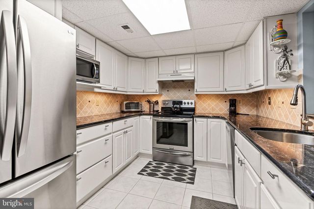 8204 CENTENNIAL STA, Warminster, PA 18974
