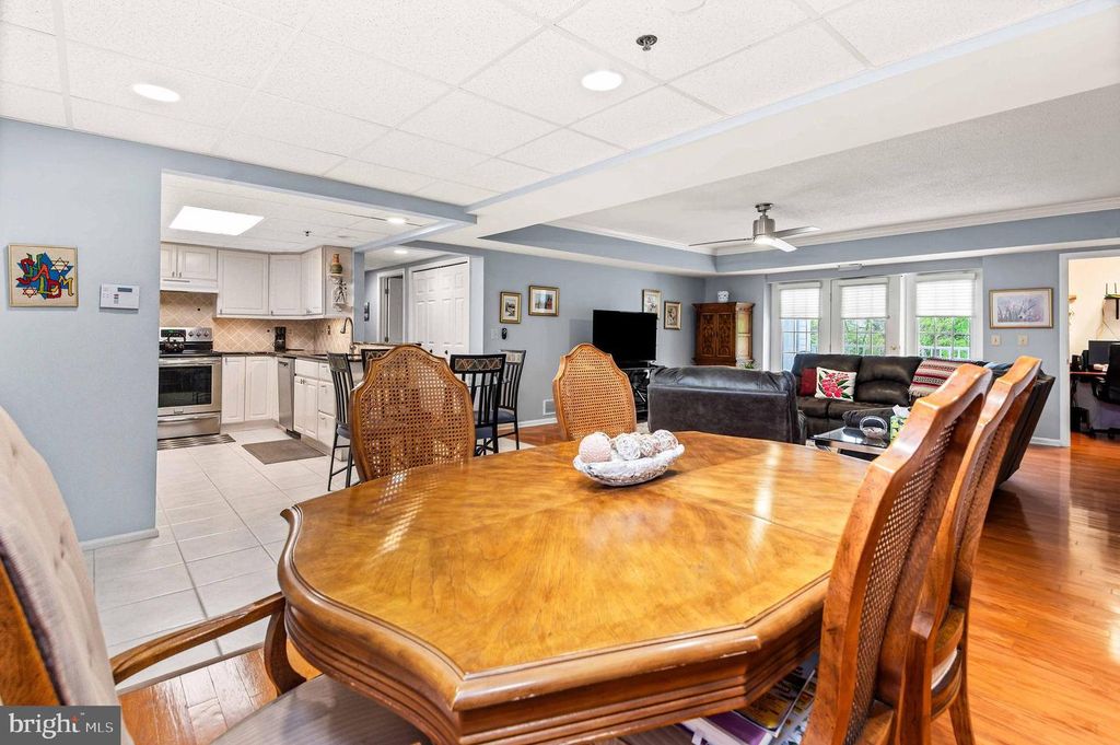 8204 CENTENNIAL STA, Warminster, PA 18974