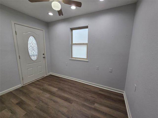 484 County Road 1206, Savoy, TX 75479