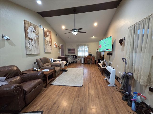 484 County Road 1206, Savoy, TX 75479