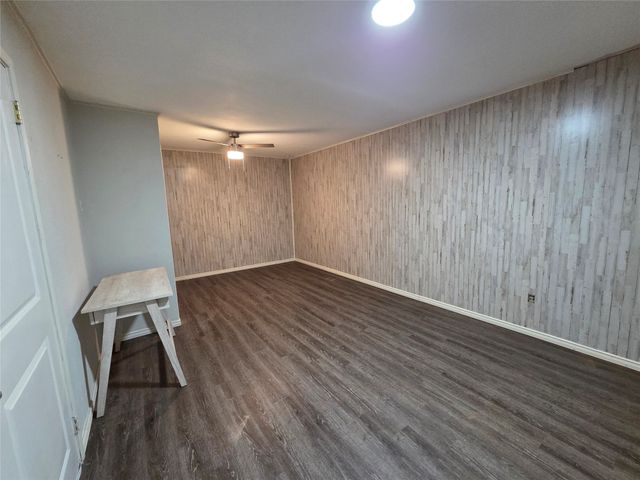 484 County Road 1206, Savoy, TX 75479