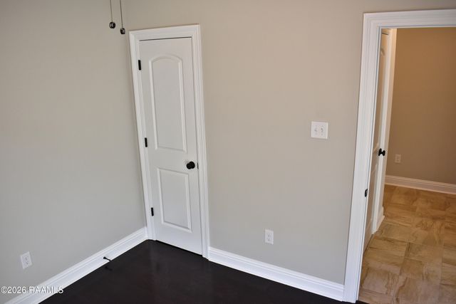 421 Berg Court, Youngsville, LA 70592