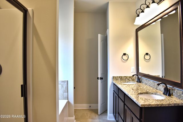 421 Berg Court, Youngsville, LA 70592