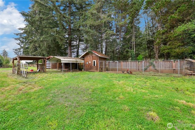 141 E Deer Creek Road, Shelton, WA 98584