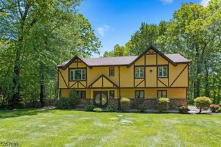 79 Lozier Rd, Mount Olive Twp., NJ 07828
