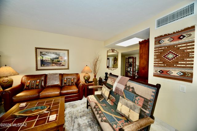 3911 Via Del Tordo, Green Valley, AZ 85622