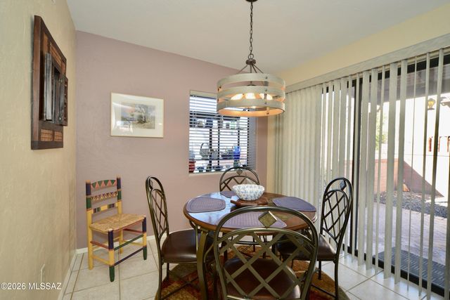 3911 Via Del Tordo, Green Valley, AZ 85622