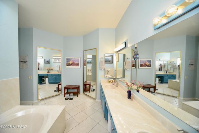 3911 Via Del Tordo, Green Valley, AZ 85622