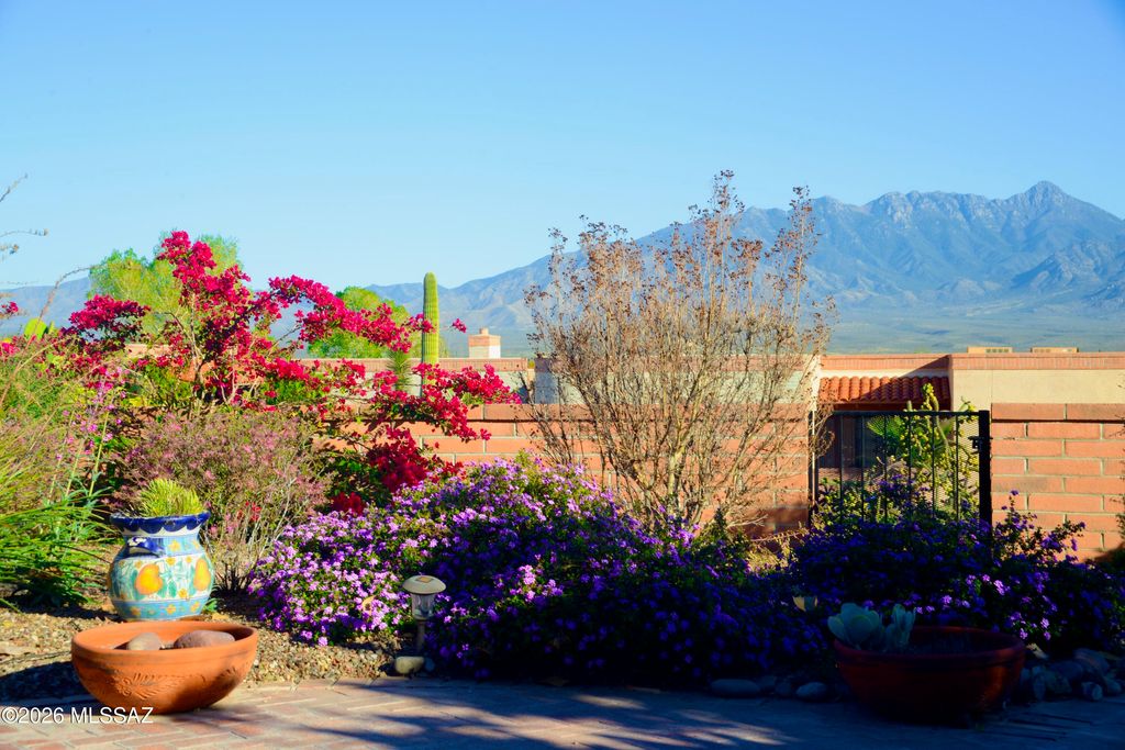 3911 Via Del Tordo, Green Valley, AZ 85622