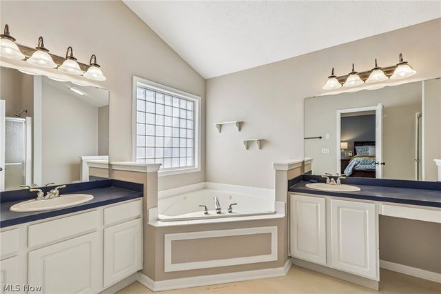 10392 Andover Drive, Twinsburg, OH 44087