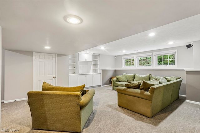 10392 Andover Drive, Twinsburg, OH 44087