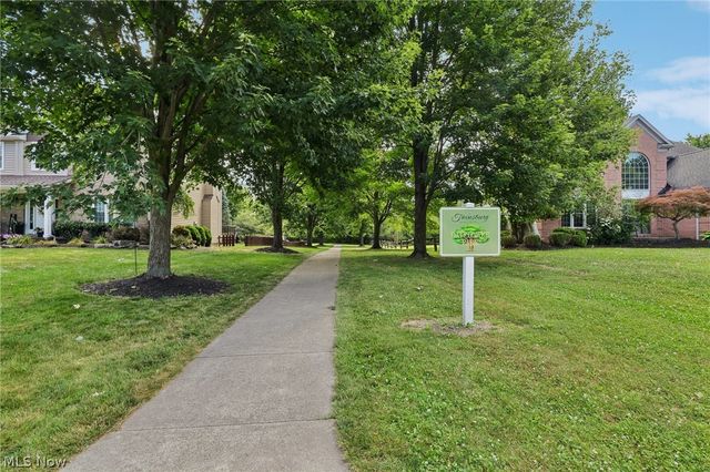 10392 Andover Drive, Twinsburg, OH 44087