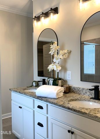 549 Kings Glen Way, Wake Forest, NC 27587