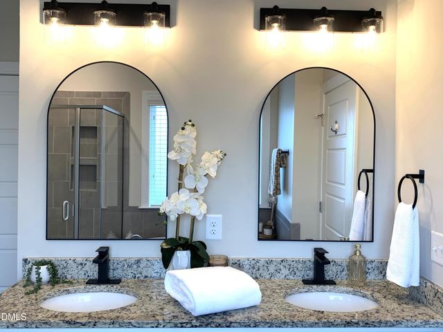549 Kings Glen Way, Wake Forest, NC 27587