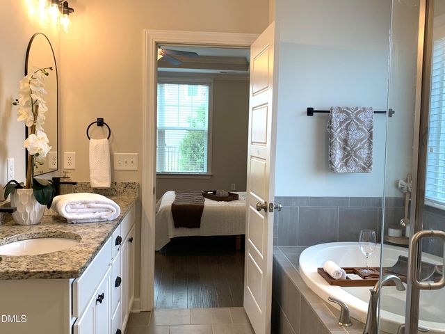 549 Kings Glen Way, Wake Forest, NC 27587