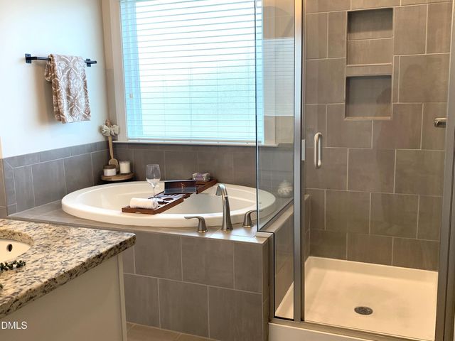 549 Kings Glen Way, Wake Forest, NC 27587