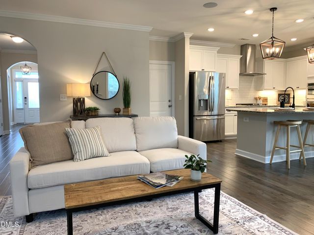 549 Kings Glen Way, Wake Forest, NC 27587