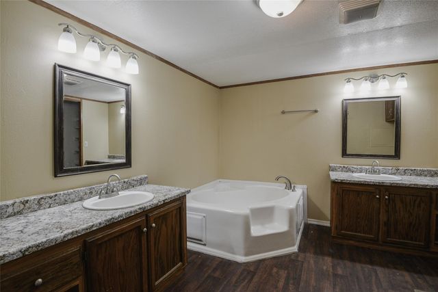 132 Birchwood Drive, Huffman, TX 77336