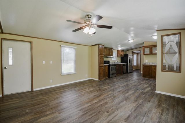 132 Birchwood Drive, Huffman, TX 77336