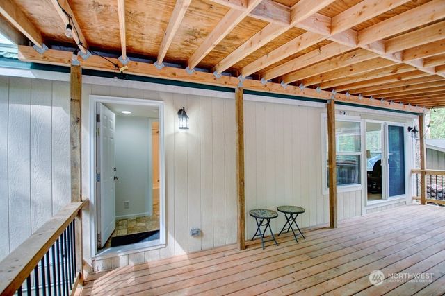 20 1 Goldrush Road, Deming, WA 98244