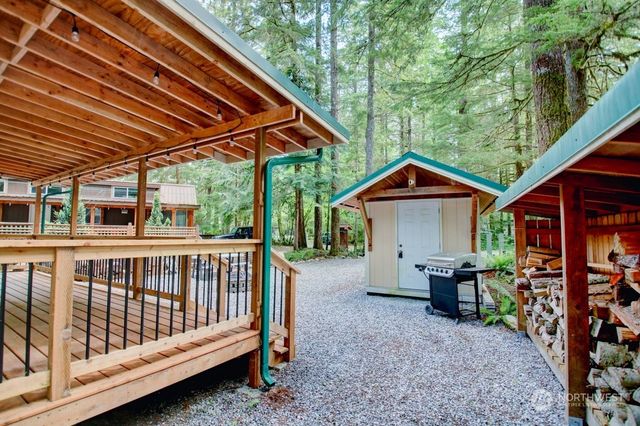 20 1 Goldrush Road, Deming, WA 98244