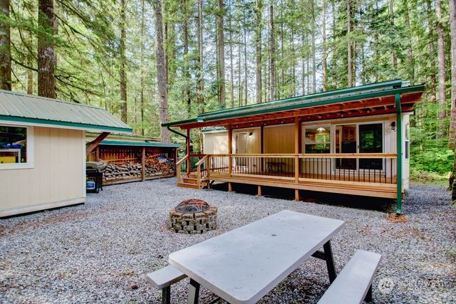 20 1 Goldrush Road, Deming, WA 98244