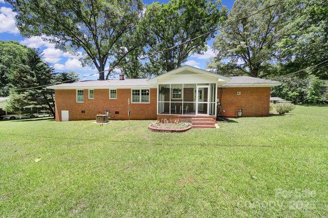 967 Hilldale Drive, Lancaster, SC 29720