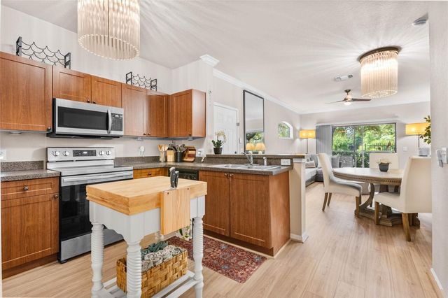 2176 PORTOFINO PLACE 6-2612, Palm Harbor, FL 34683