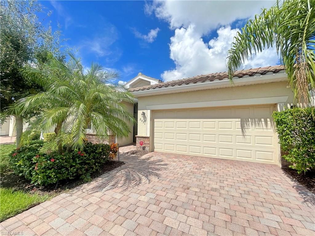 Image 1 of property listing at 2571 Laurentina LN, Cape Coral, FL 33909