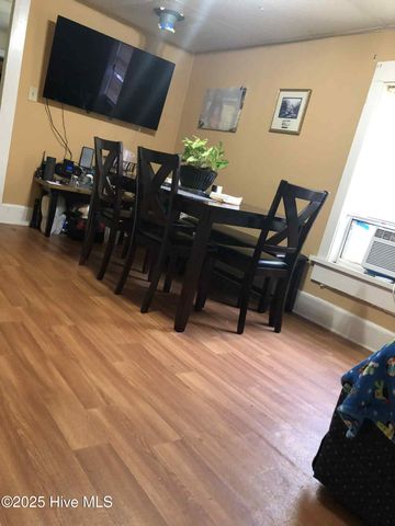 302 W James Street, La Grange, NC 28551