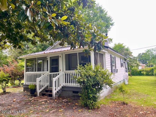 302 W James Street, La Grange, NC 28551