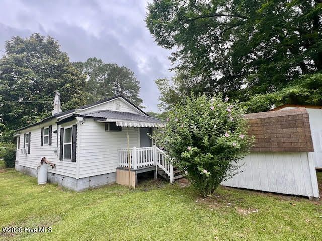 302 W James Street, La Grange, NC 28551