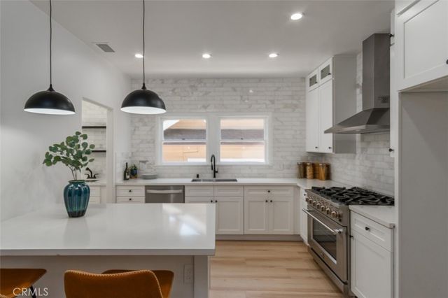 1636 N Sierra Bonita Avenue, Los Angeles, CA 90046